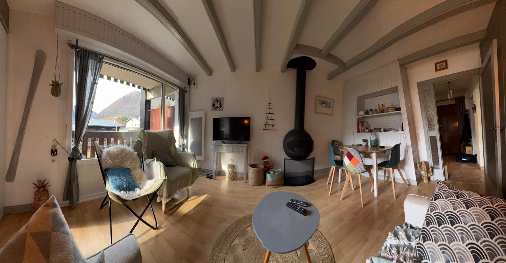 T2 Centre Village - Proximite Telecabine - Vue Montagne Plein Sud - Terrasse Couverte - Balcon - Chambre 1 Lit Double En 160 - Salon 1 Canape Convertible En 140 - Cuisine Separee Saint-Lary-Soulan Dış mekan fotoğraf